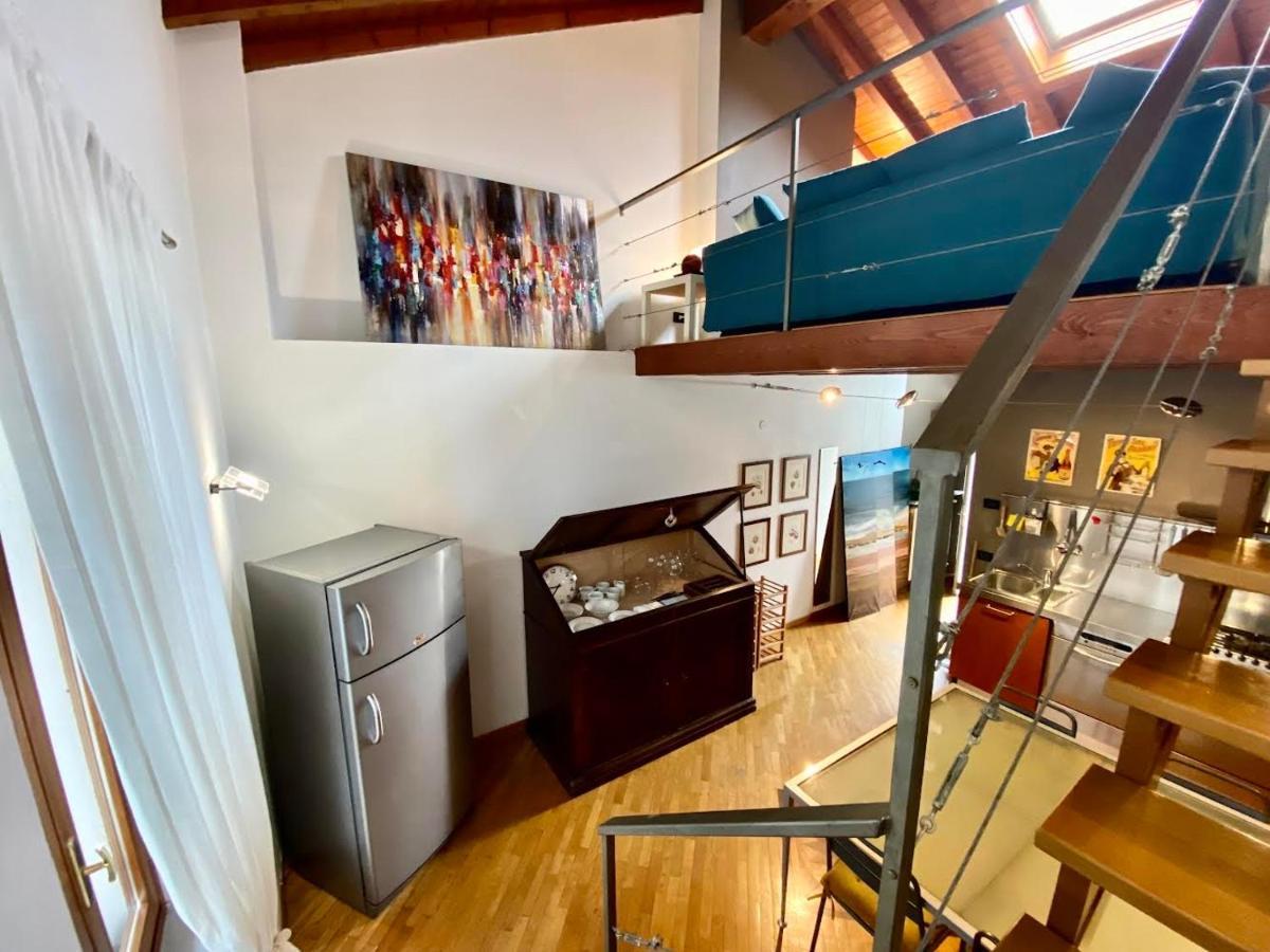 Piccolo Rifugio Con Parcheggio Privato Gratuito Apartment Bergamo Bagian luar foto